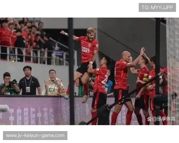 中超球队边路防守训练更紧，冲刺新赛季的防线铁壁